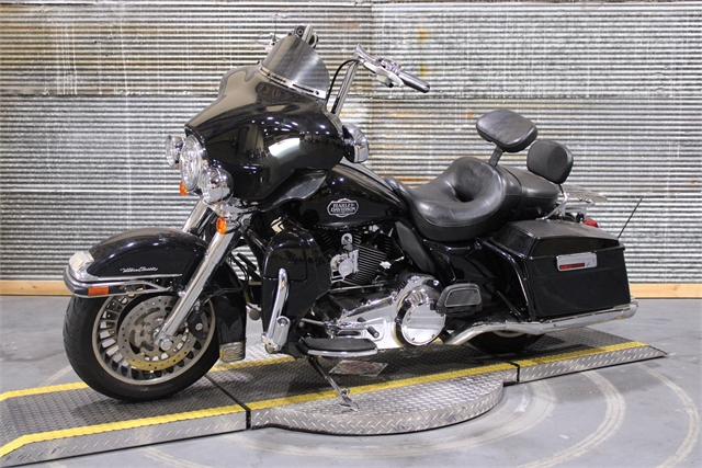 2010 Harley-Davidson Electra Glide Ultra Classic at Texarkana Harley-Davidson