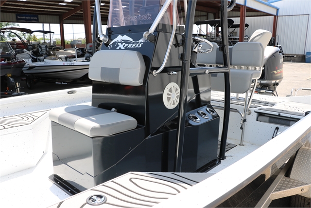 2019 Xpress H20 at Jerry Whittle Boats