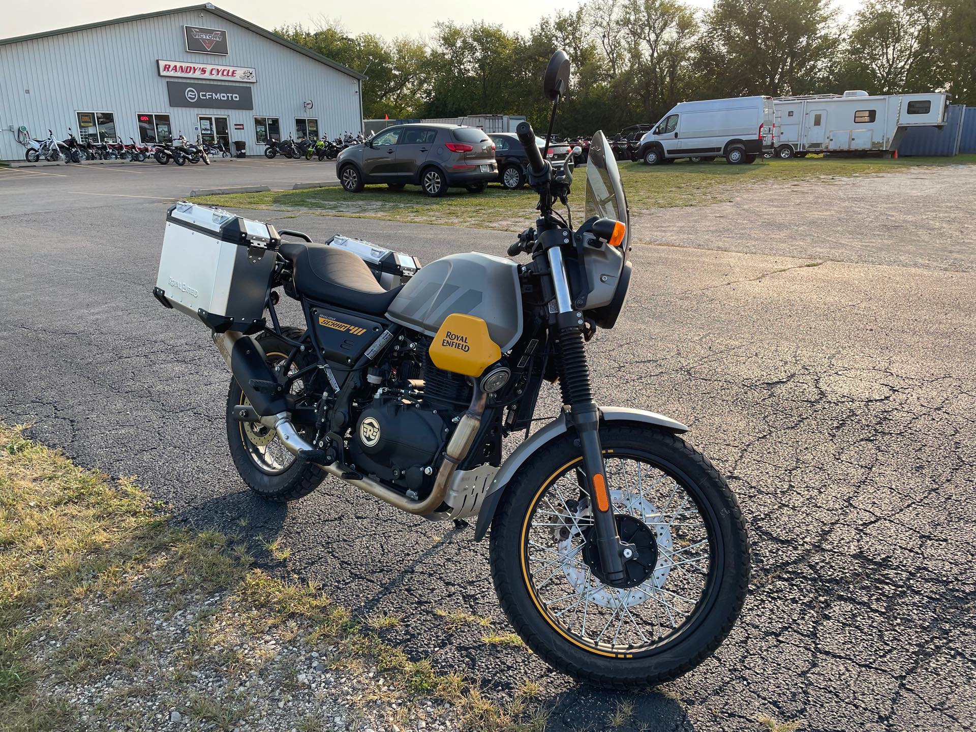 2023 Royal Enfield Scram 411 at Randy's Cycle