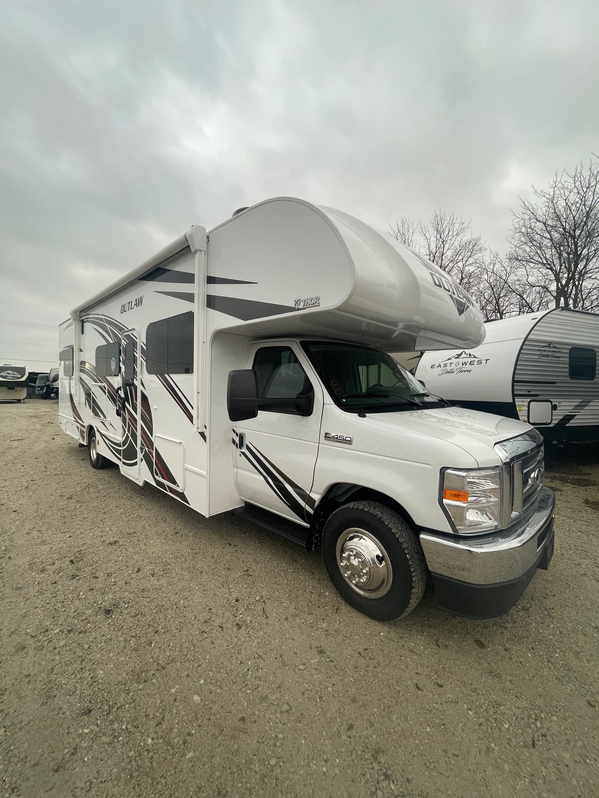 2023 Thor Motor Coach Outlaw Class C 29J at Prosser's Premium RV Outlet