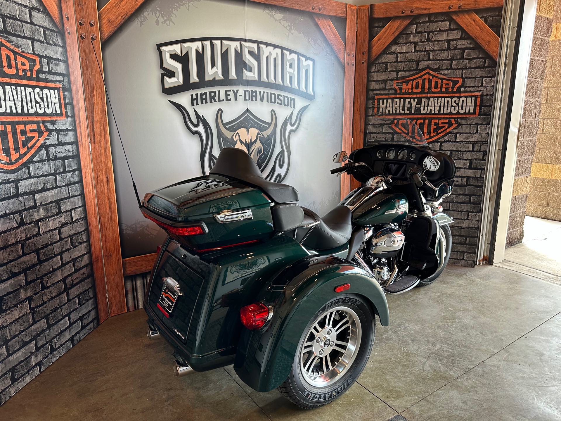 2024 Harley-Davidson Trike Tri Glide Ultra at Stutsman Harley-Davidson