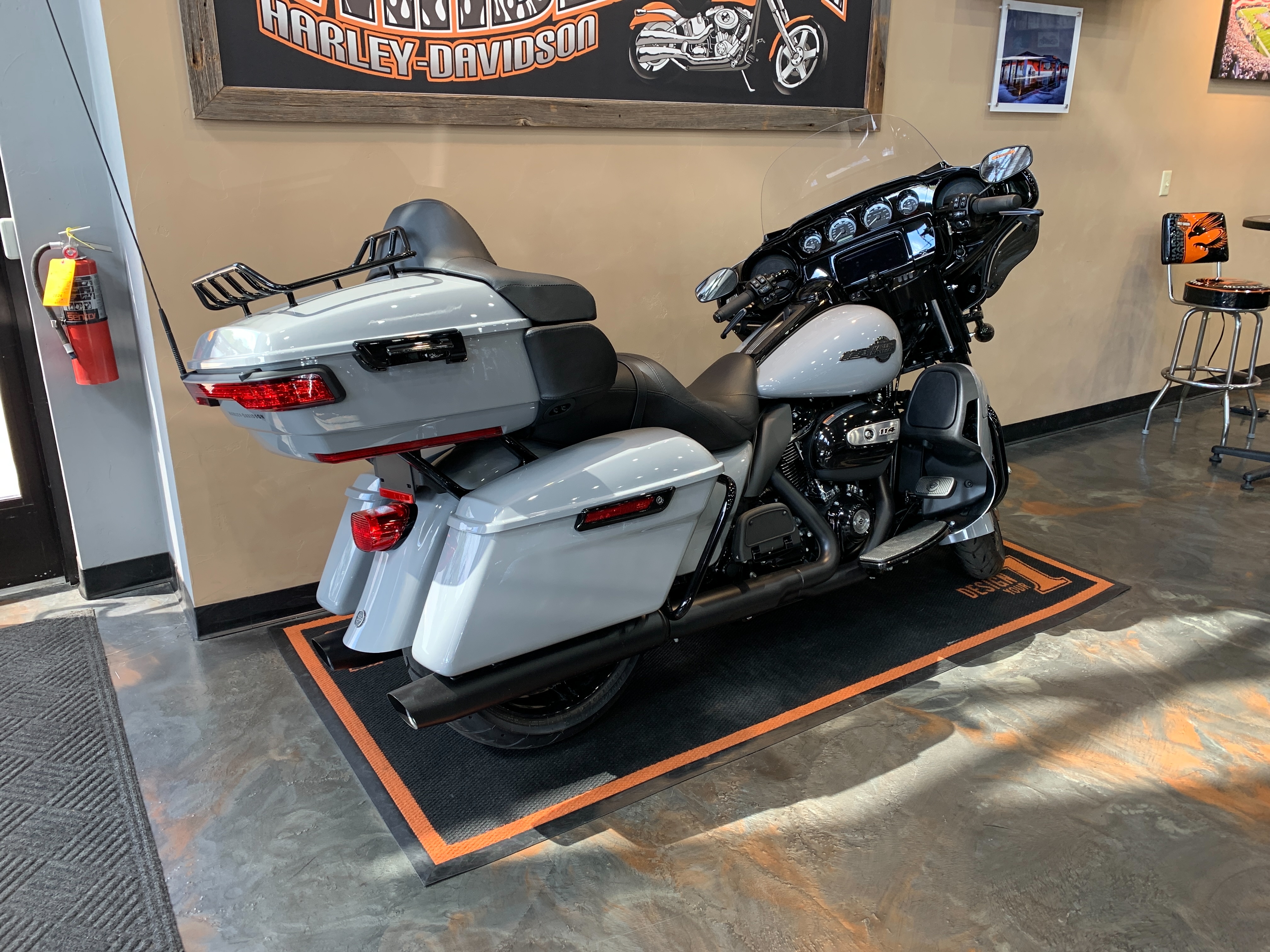 2024 Harley-Davidson Electra Glide Ultra Limited at Vandervest Harley-Davidson, Green Bay, WI 54303