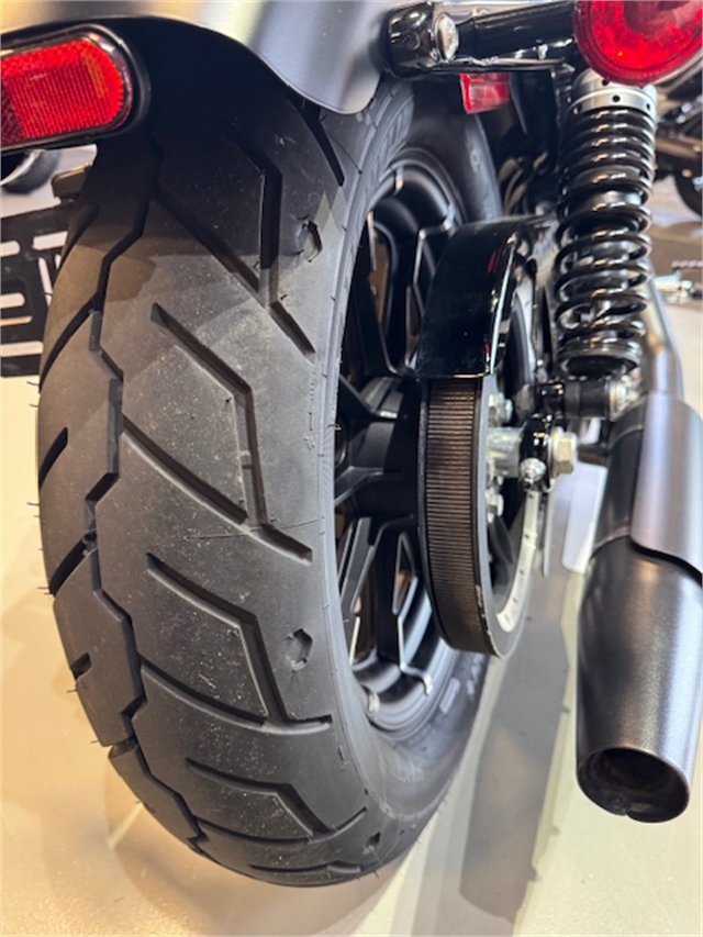 2021 Harley-Davidson Iron 883' at Martin Moto