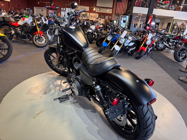 2021 Harley-Davidson Iron 883' at Martin Moto