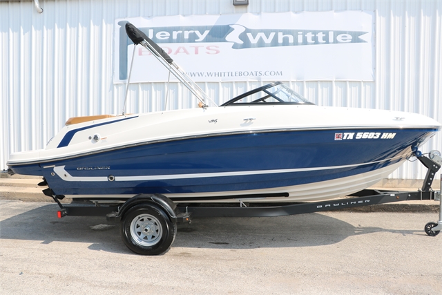 2020 Bayliner VR5 at Jerry Whittle Boats