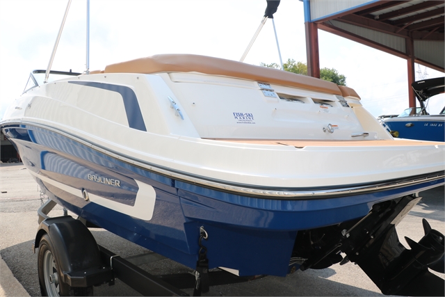 2020 Bayliner VR5 at Jerry Whittle Boats