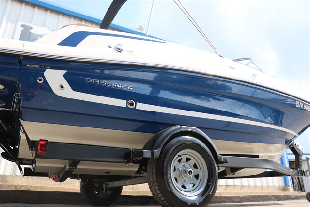 2020 Bayliner VR5 at Jerry Whittle Boats