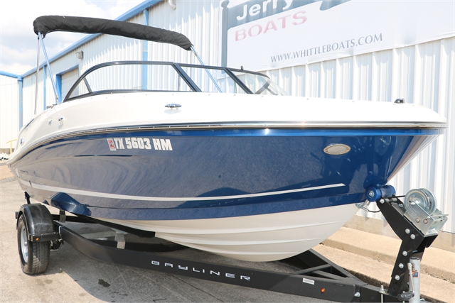 2020 Bayliner VR5 at Jerry Whittle Boats