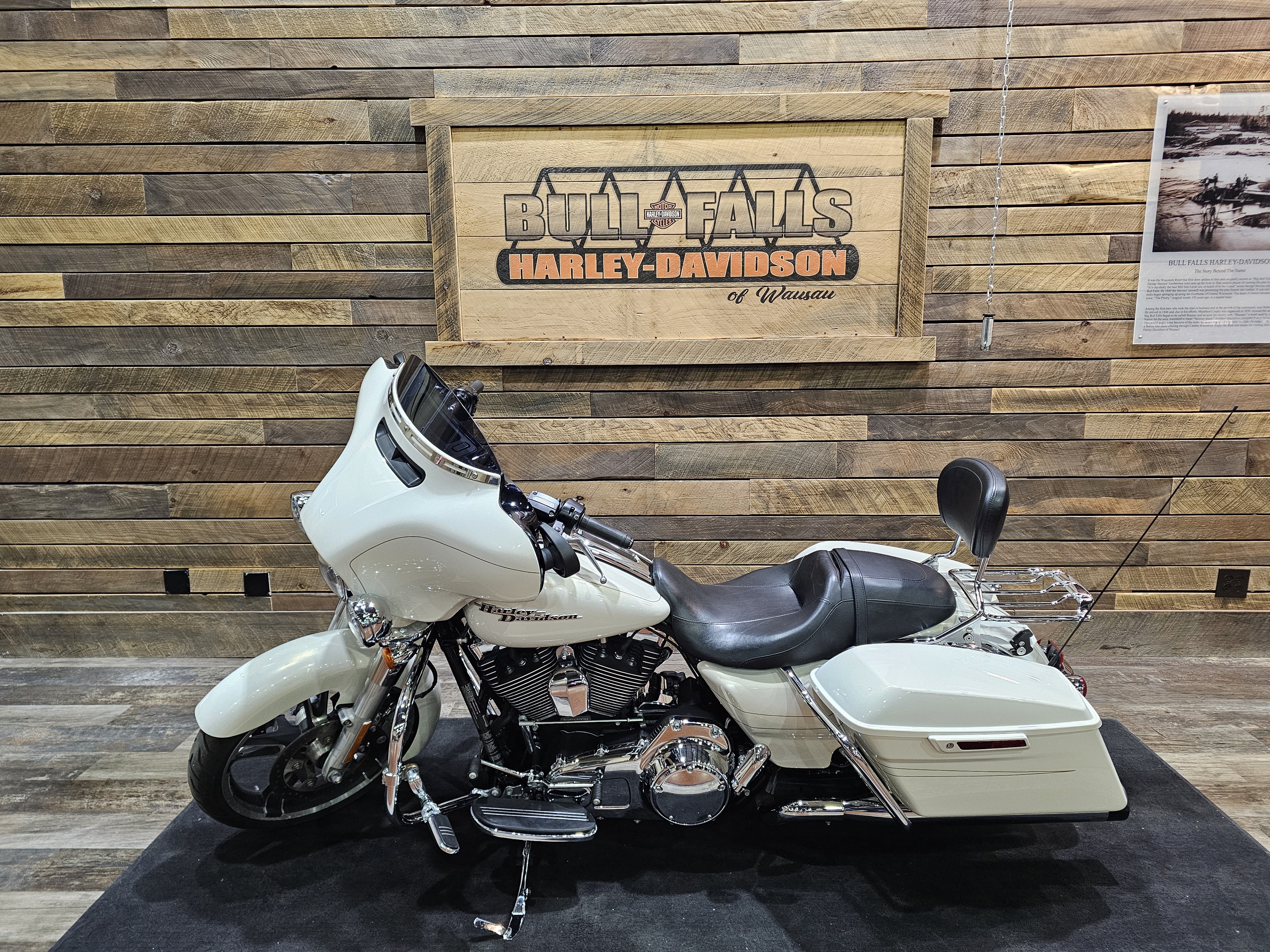 2015 Harley-Davidson Street Glide Special at Bull Falls Harley-Davidson