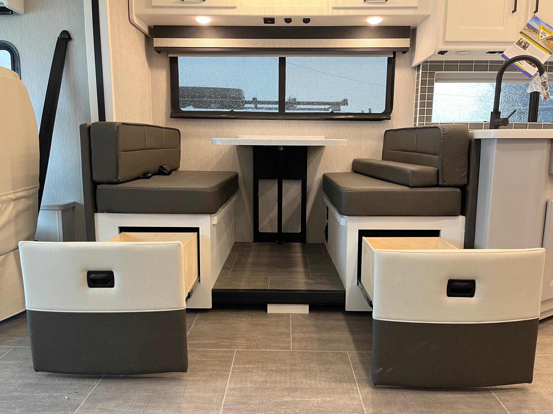 2023 Coachmen Sportscoach SRS 354QS at Prosser's Premium RV Outlet