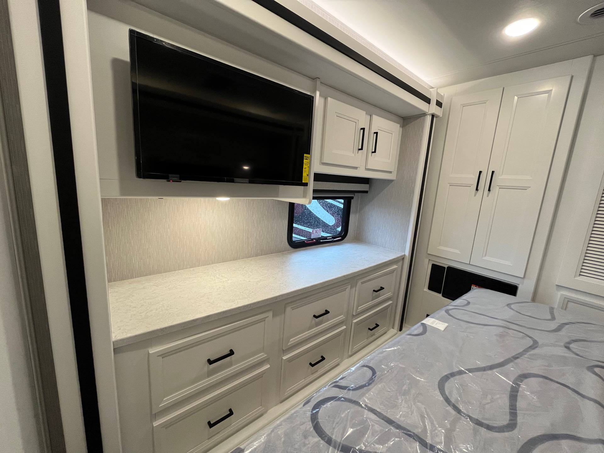 2023 Coachmen Sportscoach SRS 354QS at Prosser's Premium RV Outlet