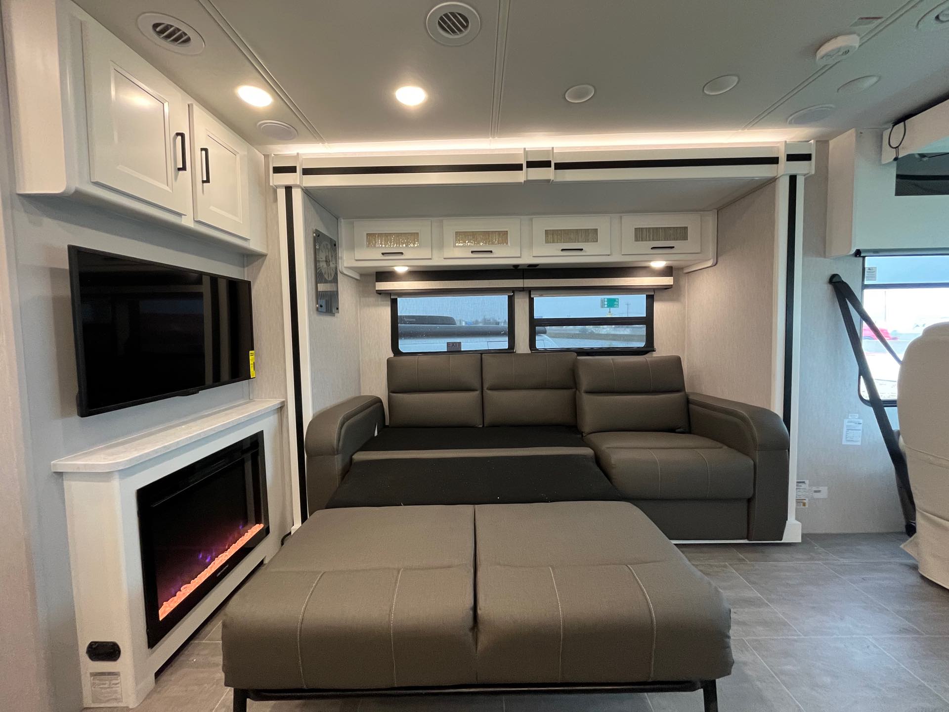 2023 Coachmen Sportscoach SRS 354QS at Prosser's Premium RV Outlet