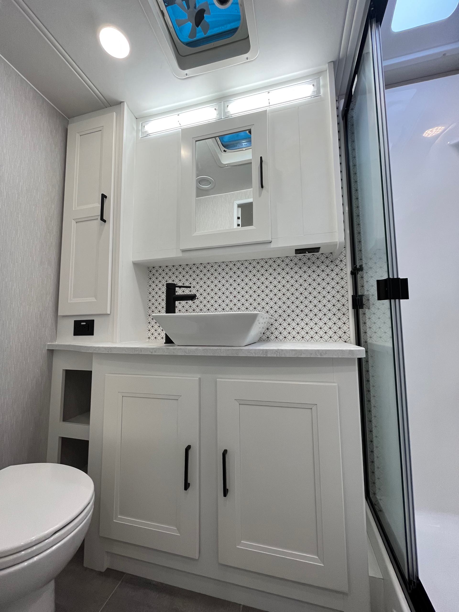 2023 Coachmen Sportscoach SRS 354QS at Prosser's Premium RV Outlet