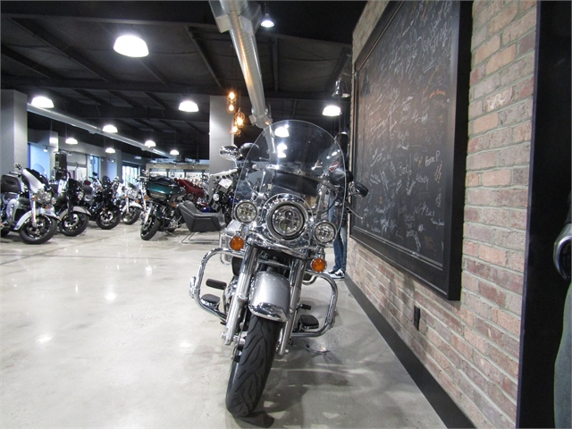 2017 Harley-Davidson Road King Base at Cox's Double Eagle Harley-Davidson