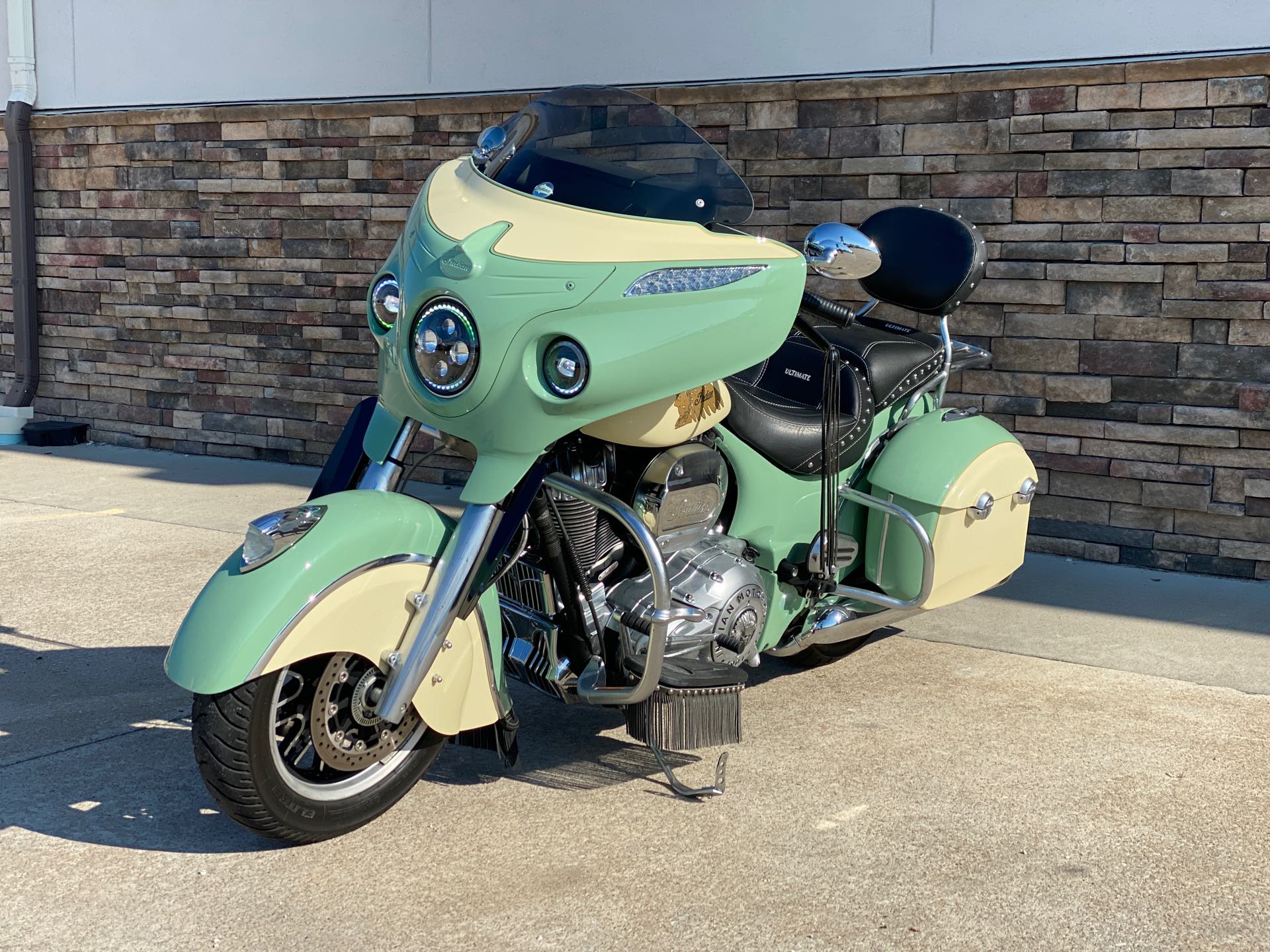 2019 Indian Chieftain Classic at Head Indian Motorcycle