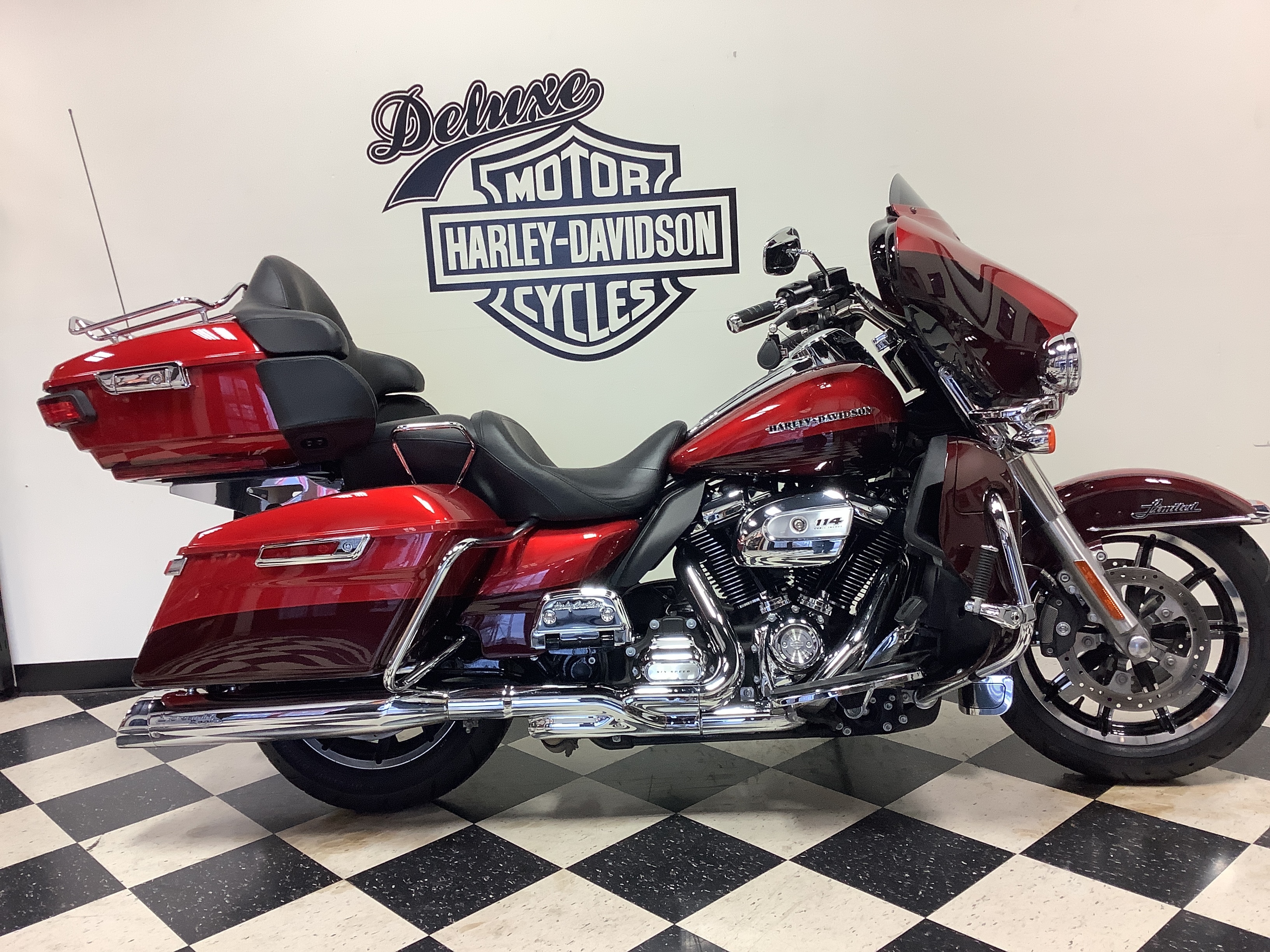 2019 Harley-Davidson Electra Glide Ultra Limited Low at Deluxe Harley Davidson