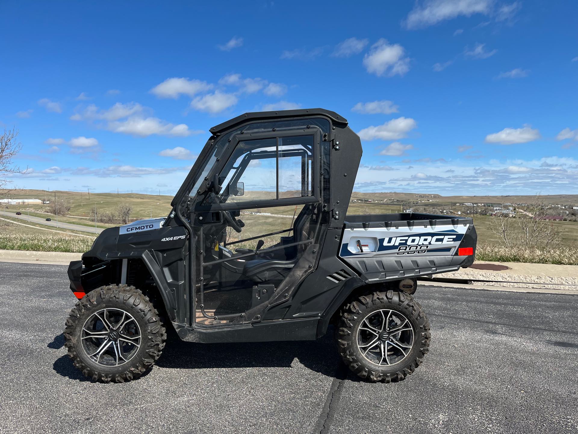 2022 CFMOTO UFORCE 800 at Mount Rushmore Motorsports