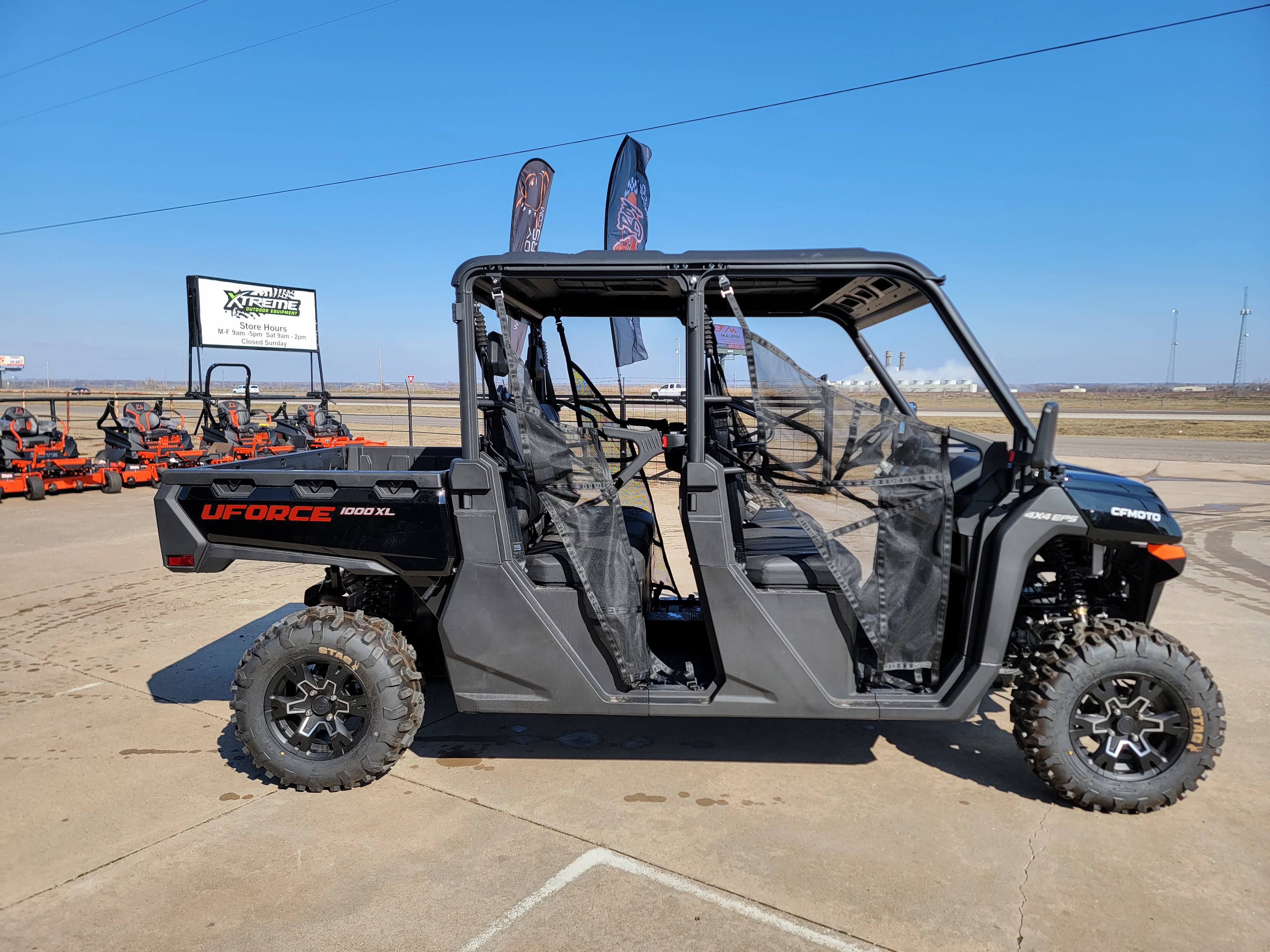 2023 CFMOTO UFORCE 1000 XL at Xtreme Outdoor Equipment