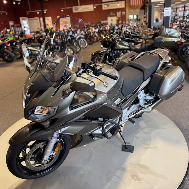 2013 Yamaha FJR 1300A at Martin Moto