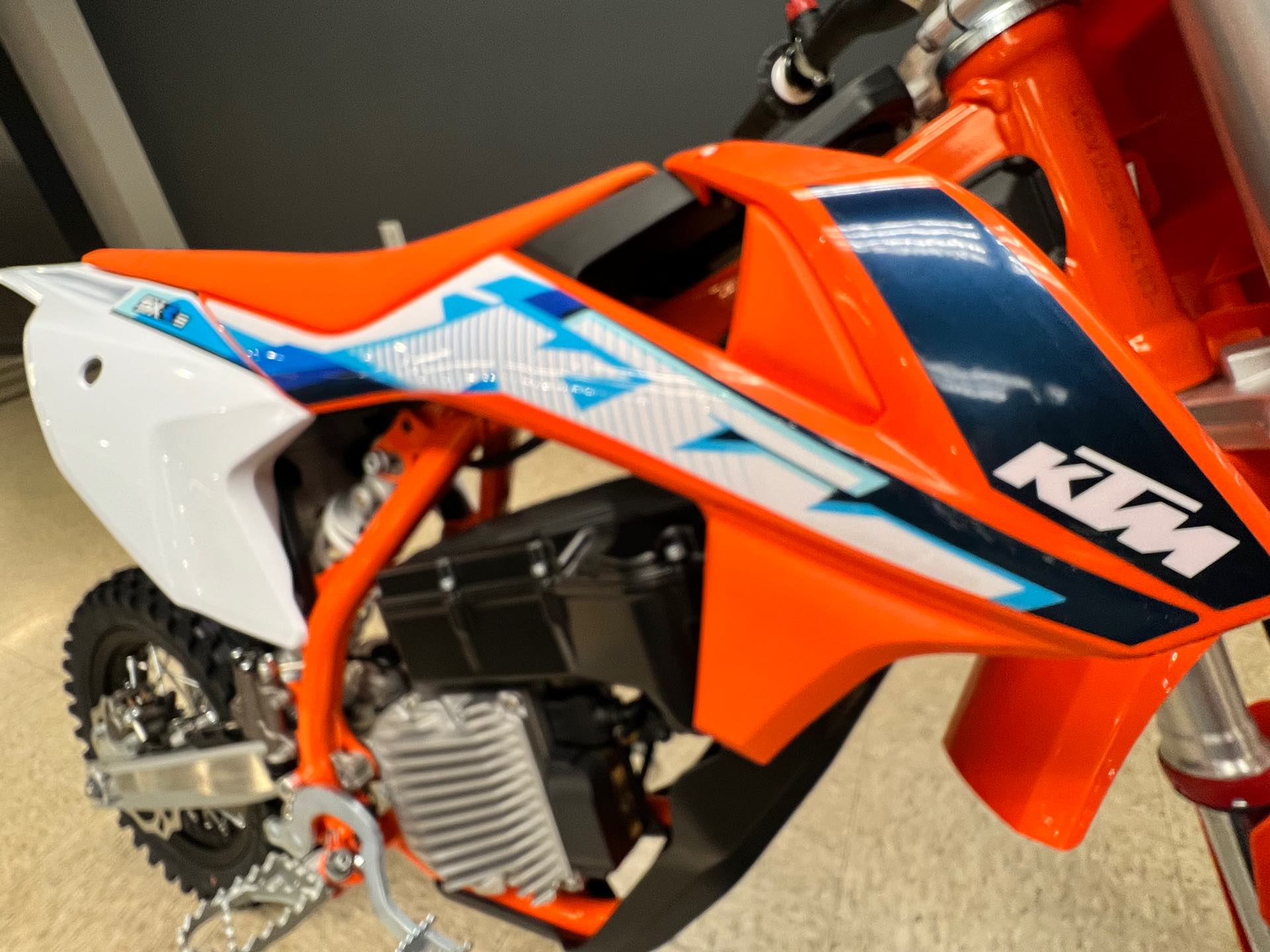 2024 KTM SX E 5 at Sloans Motorcycle ATV, Murfreesboro, TN, 37129