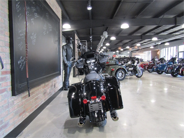 2022 Harley-Davidson Road Glide Base at Cox's Double Eagle Harley-Davidson