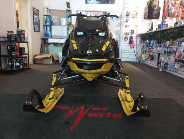 2024 Ski-Doo Summit HCE 850 E-TEC 154 2.5 at Power World Sports, Granby, CO 80446