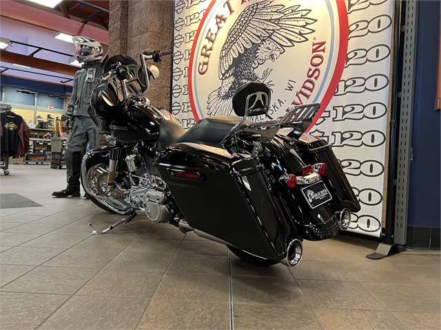 2018 Harley-Davidson Street Glide Base at Great River Harley-Davidson