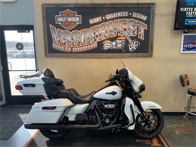 2024 Harley-Davidson Electra Glide Ultra Limited at Vandervest Harley-Davidson, Green Bay, WI 54303