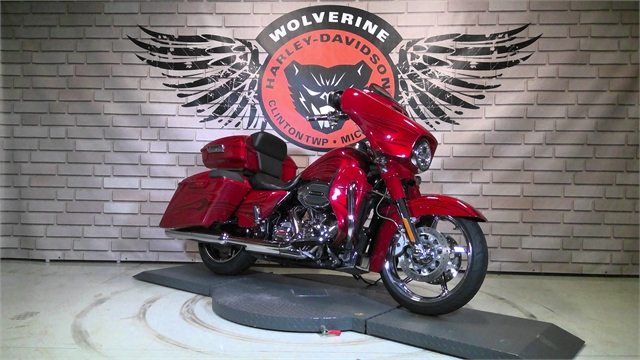 2016 Harley-Davidson Street Glide CVO Street Glide at Wolverine Harley-Davidson