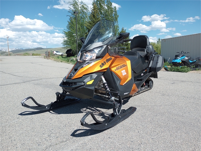 2018 Ski-Doo Grand Touring SE 1200 4-TEC at Power World Sports, Granby, CO 80446