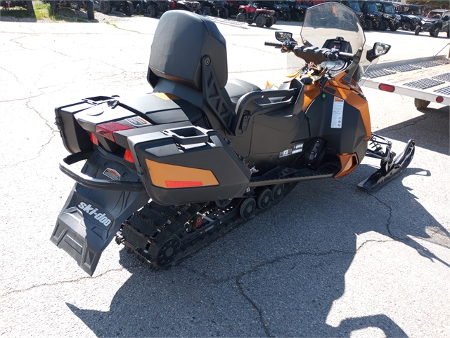 2018 Ski-Doo Grand Touring SE 1200 4-TEC at Power World Sports, Granby, CO 80446