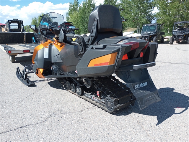 2018 Ski-Doo Grand Touring SE 1200 4-TEC at Power World Sports, Granby, CO 80446