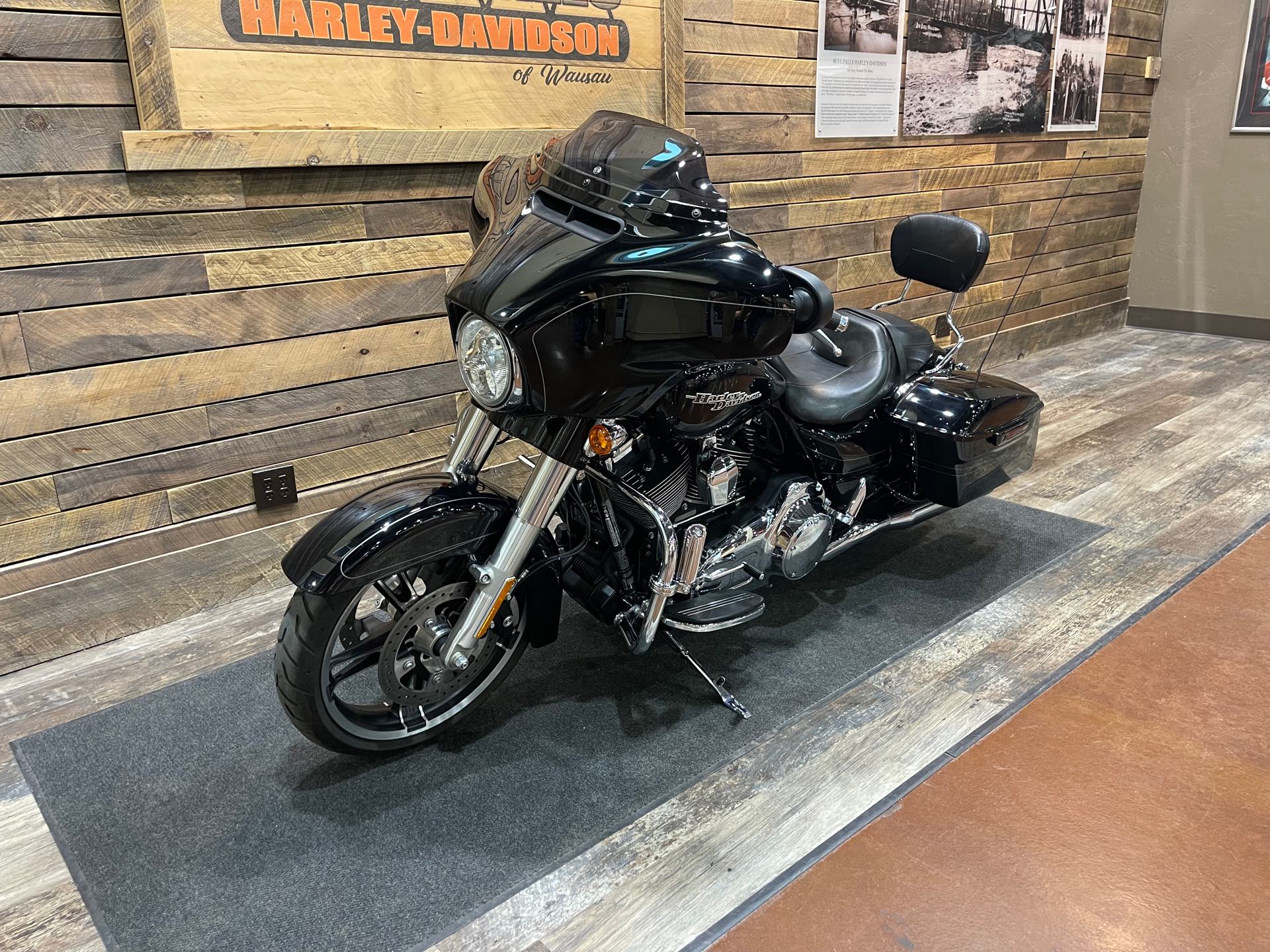 2014 Harley-Davidson Street Glide Special at Bull Falls Harley-Davidson