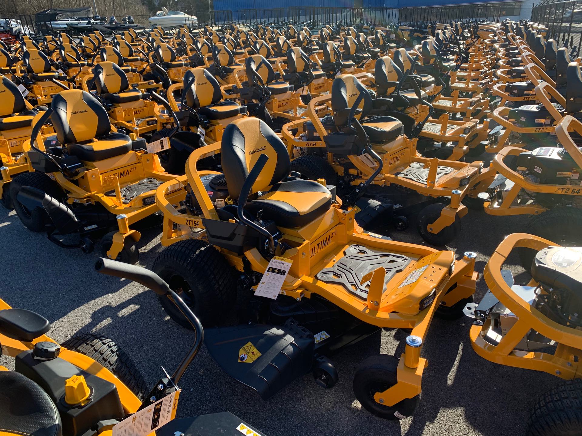 2021 Cub Cadet Zero-Turn Mowers ZT1 42 at Knoxville Powersports