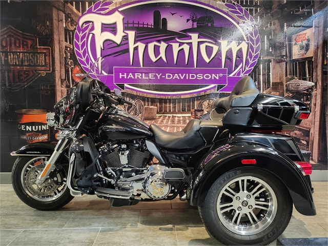 2020 Harley-Davidson Trike Tri Glide Ultra at Phantom Harley-Davidson