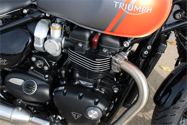 2025 Triumph Bonneville Bobber Base at Eurosport Cycle