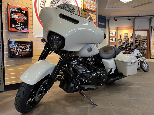 2022 Harley-Davidson Street Glide Special at Great River Harley-Davidson