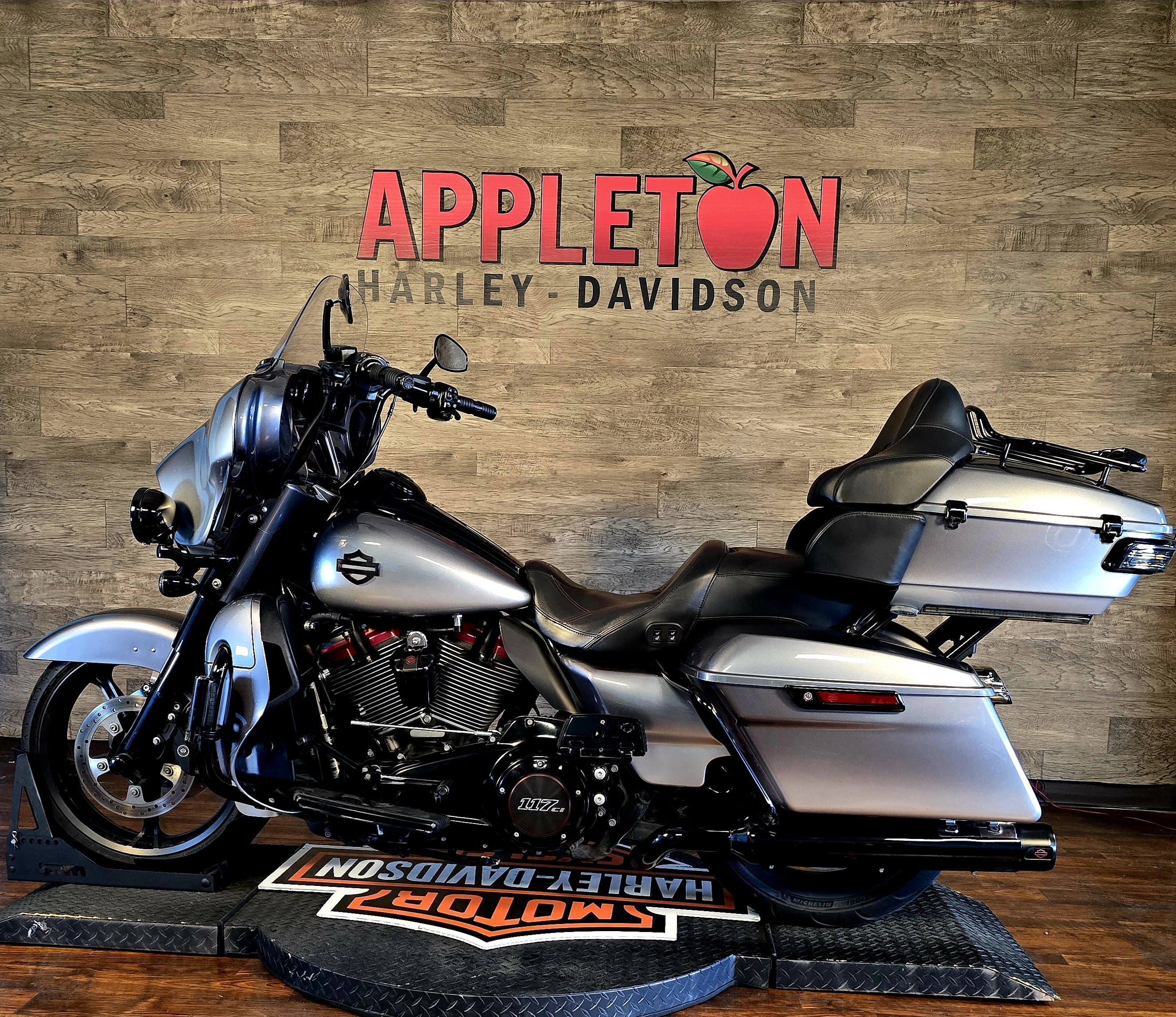 2019 Harley-Davidson Electra Glide CVO Limited at Appleton Harley-Davidson