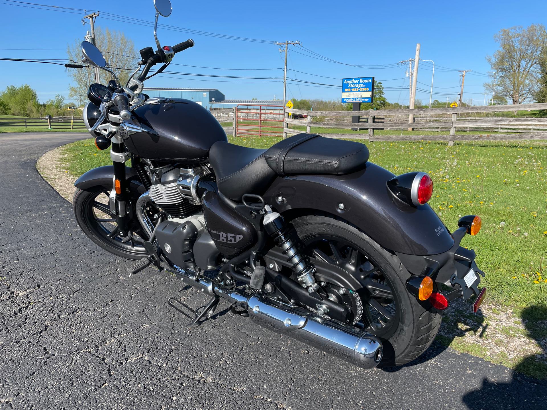 2024 Royal Enfield Super Meteor 650 at Randy's Cycle