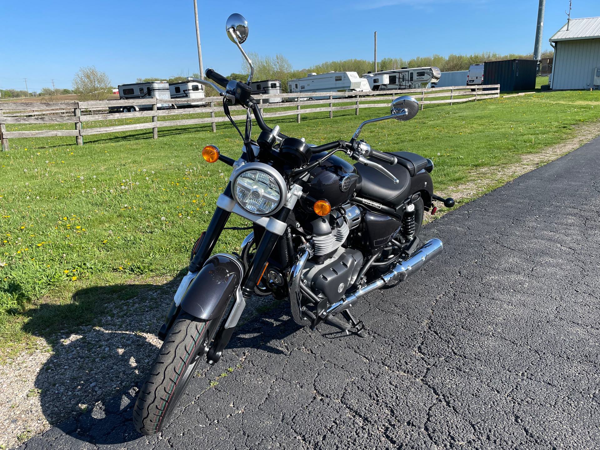 2024 Royal Enfield Super Meteor 650 at Randy's Cycle