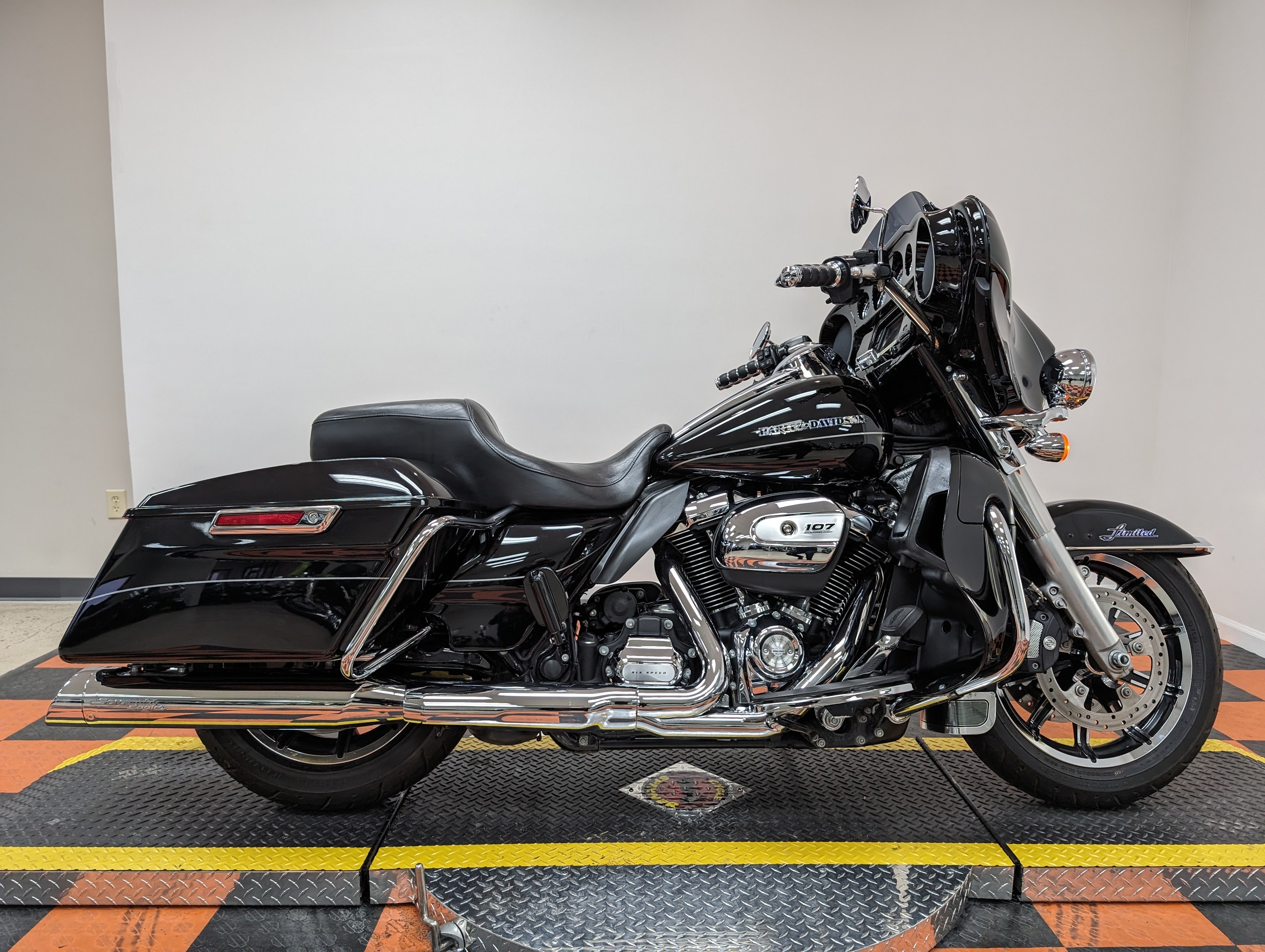 2017 Harley-Davidson Electra Glide Ultra Limited Low at Harley-Davidson of Indianapolis