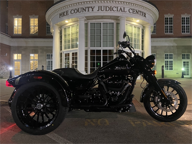 2024 Harley-Davidson Trike Freewheeler at MineShaft Harley-Davidson