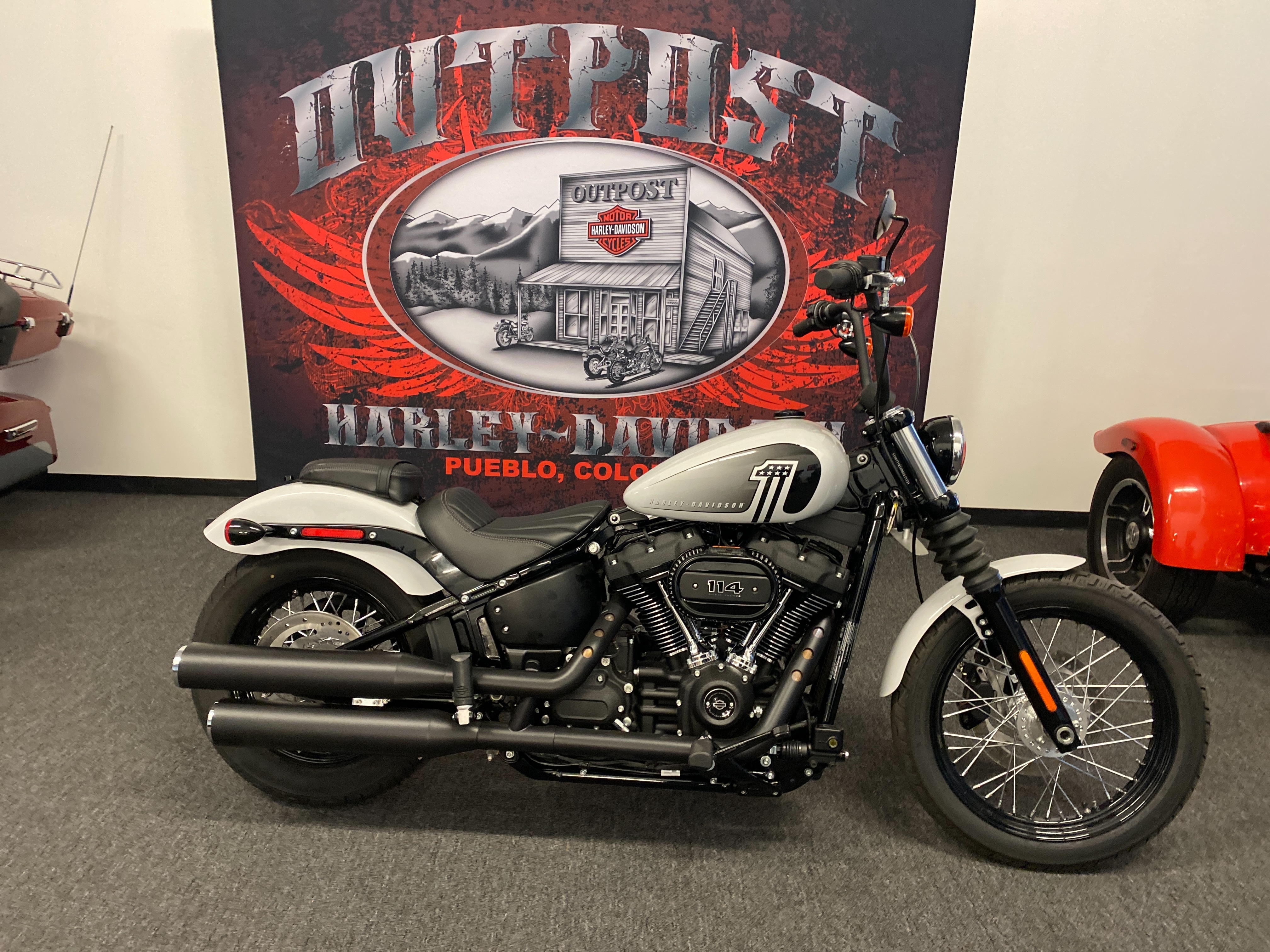 2021 Harley-Davidson Cruiser Street Bob 114 at Outpost Harley-Davidson