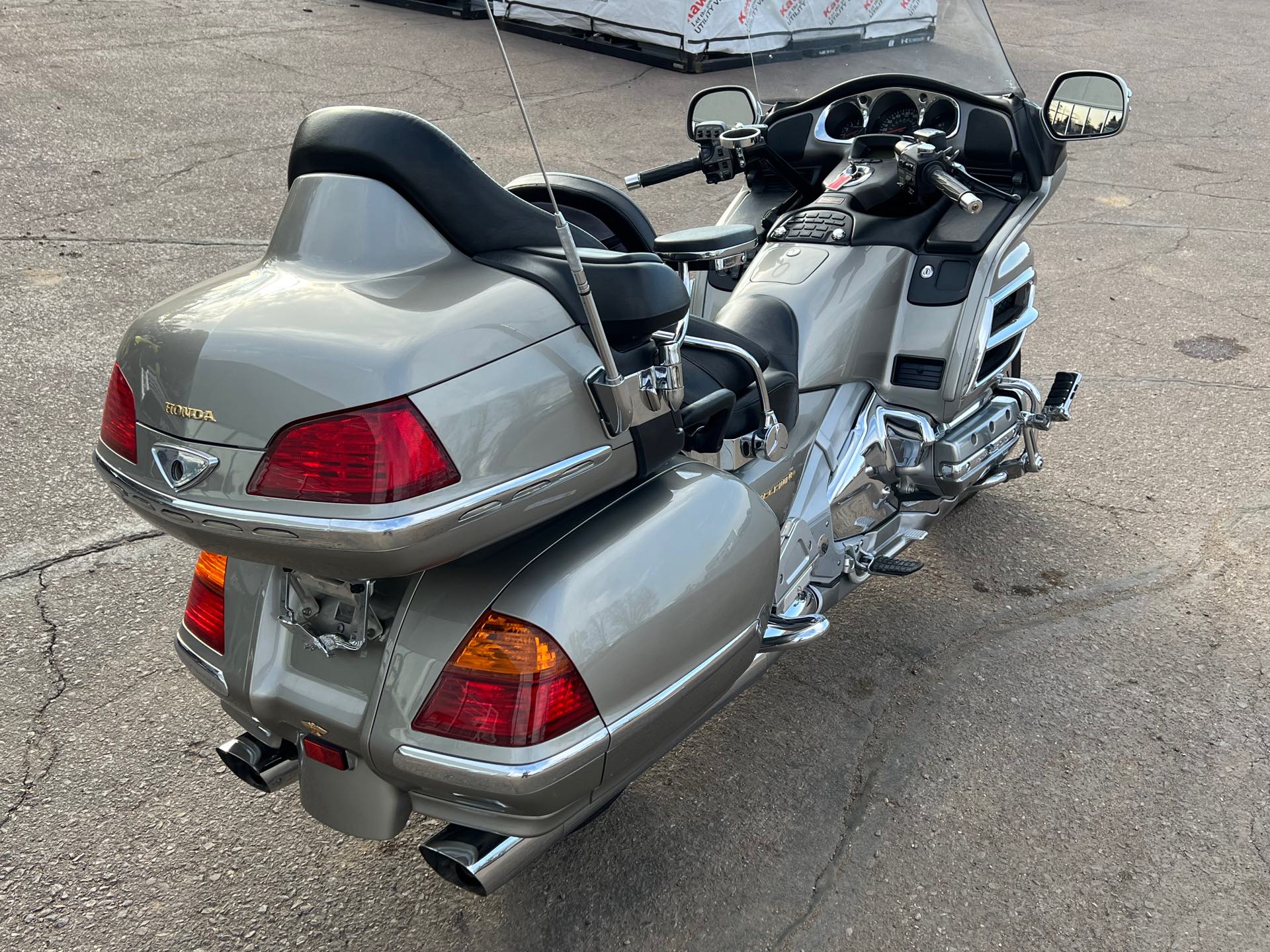 2002 HONDA GL1800 at Interlakes Sport Center