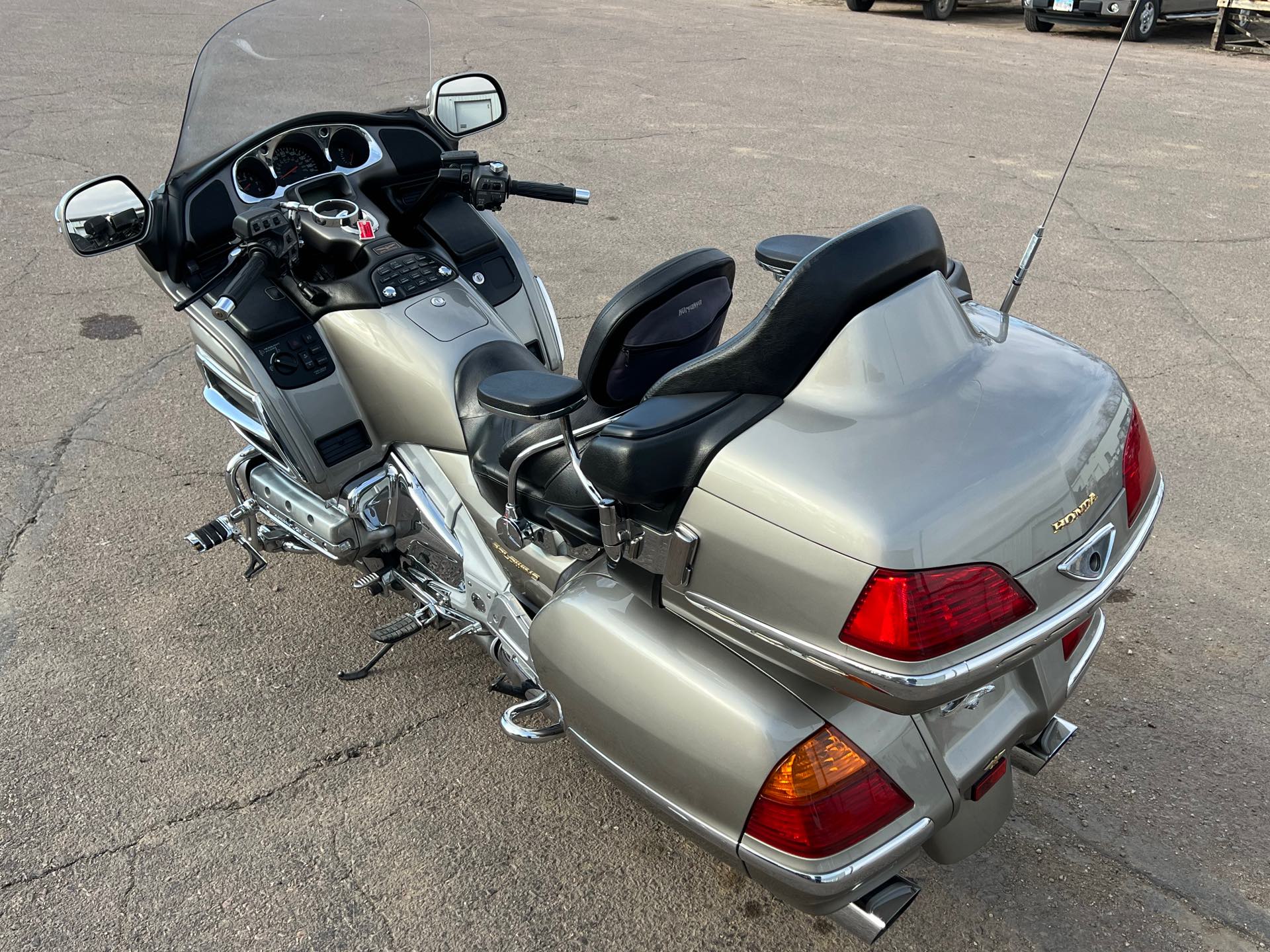 2002 HONDA GL1800 at Interlakes Sport Center