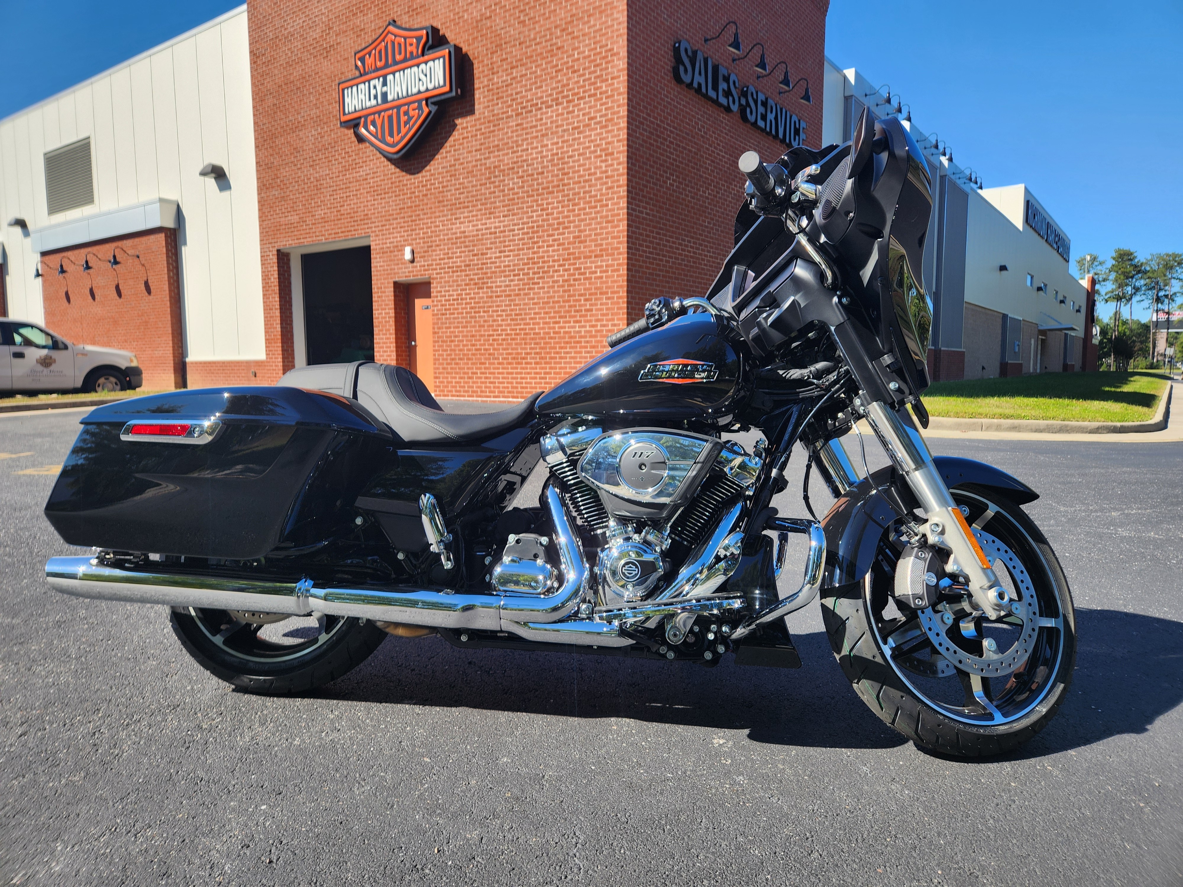 2024 Harley-Davidson Street Glide Base at Richmond Harley-Davidson