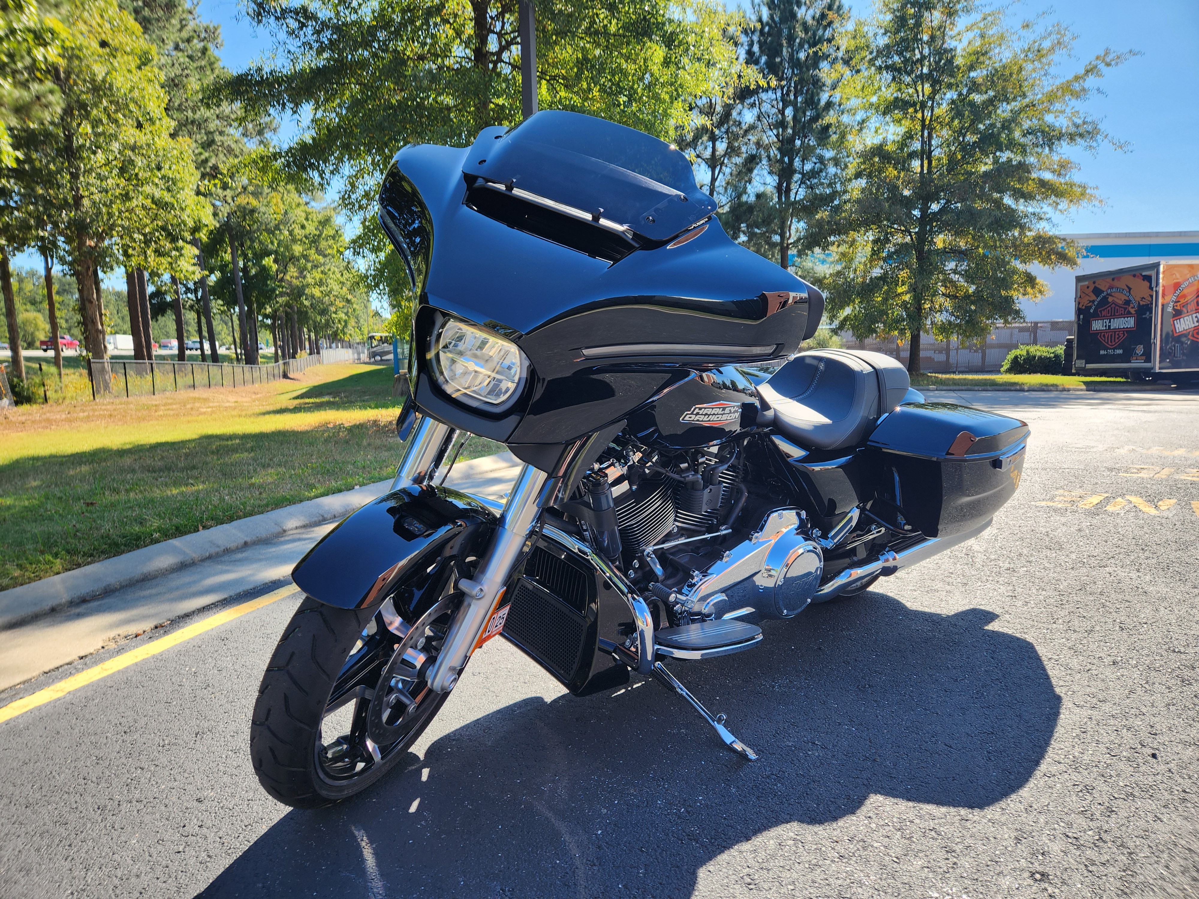 2024 Harley-Davidson Street Glide Base at Richmond Harley-Davidson