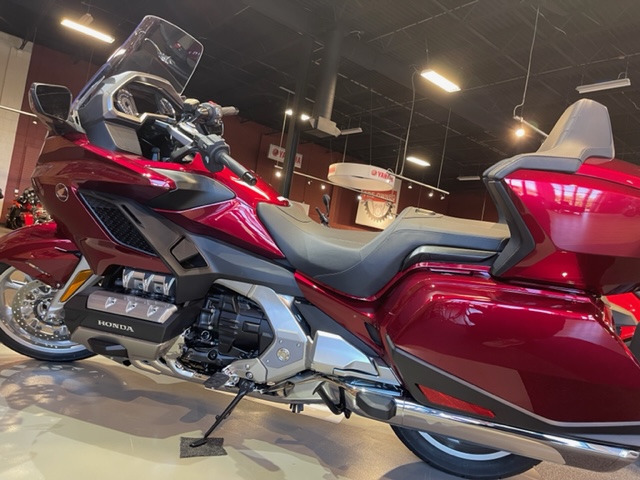 2018 Honda Gold Wing Tour DCT at Martin Moto