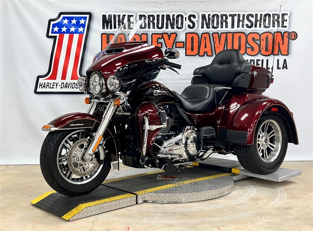 2015 Harley-Davidson Trike Tri Glide Ultra at Mike Bruno's Northshore Harley-Davidson
