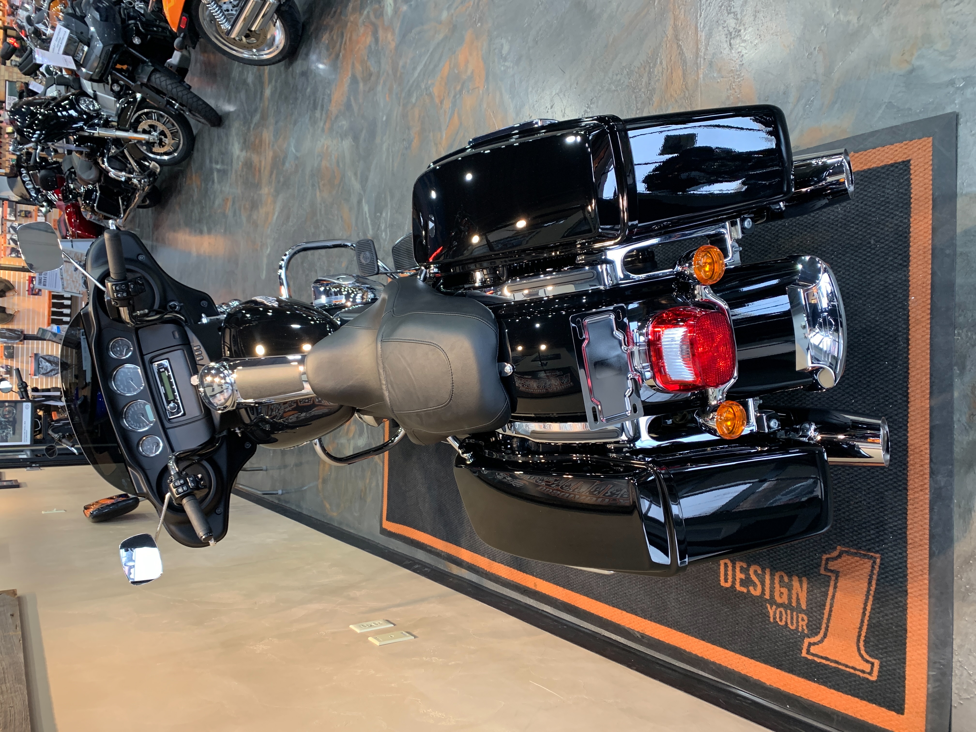 2023 Harley-Davidson Street Glide Base at Vandervest Harley-Davidson, Green Bay, WI 54303